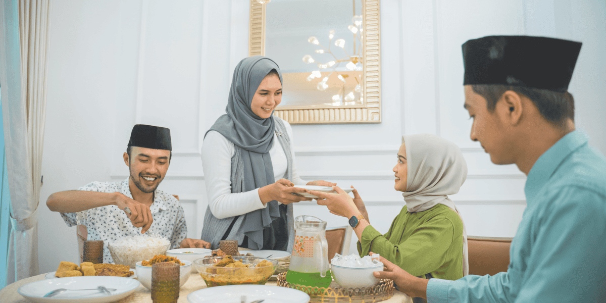 15 Cara Mengeratkan Hubungan Kekeluargaan